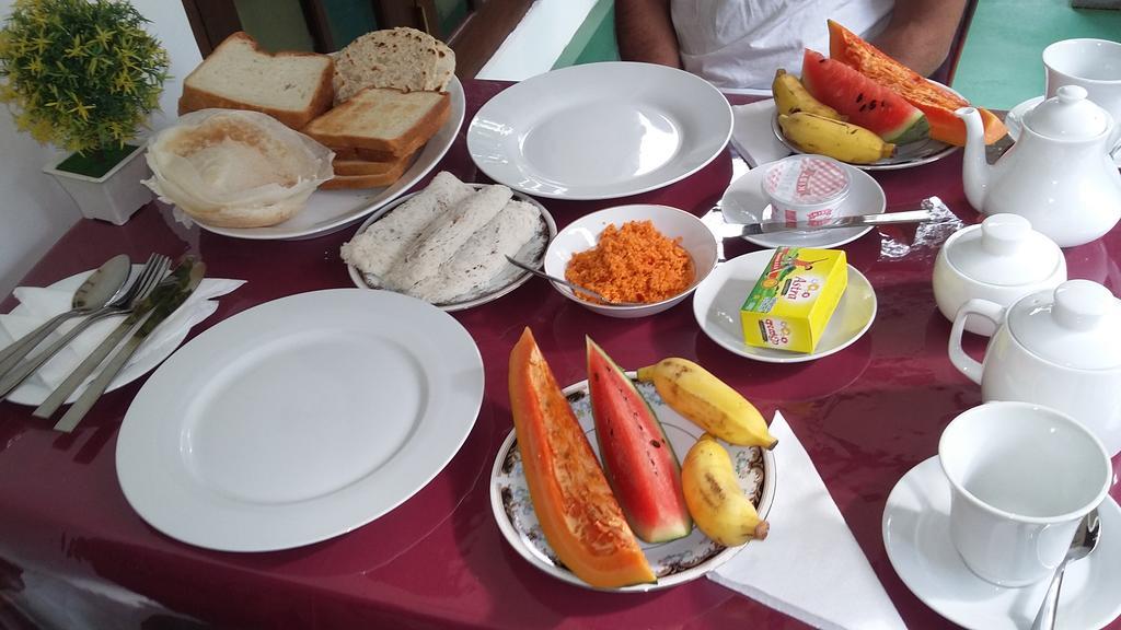 Vihangi Guesthouse 담불라 외부 사진