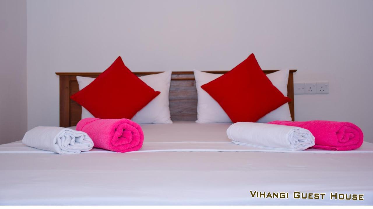 Vihangi Guesthouse 담불라 외부 사진